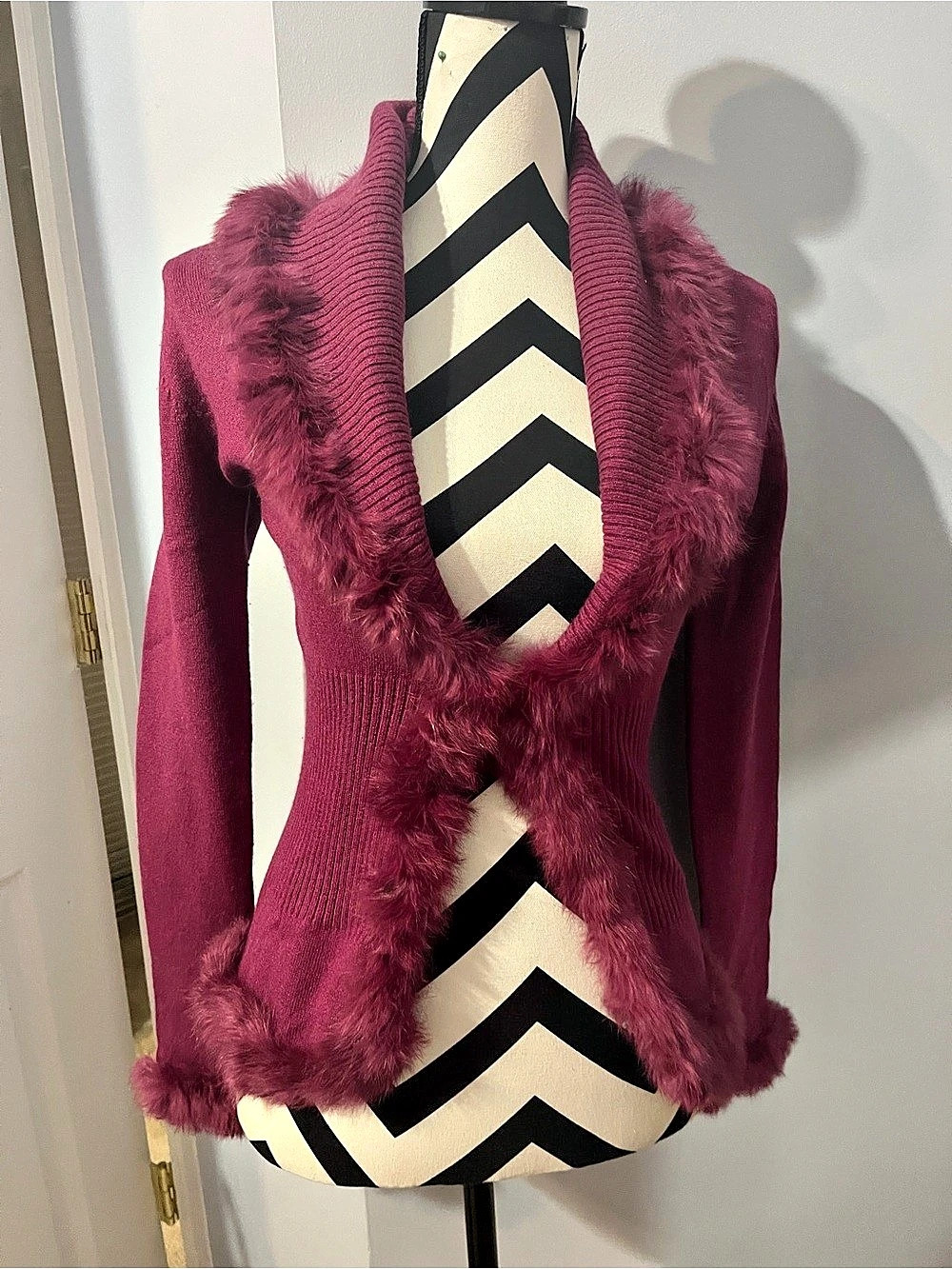 Sisters Faux Fur Trim Sweater SILK/Cashmere Shrug in Purple Small NWOT